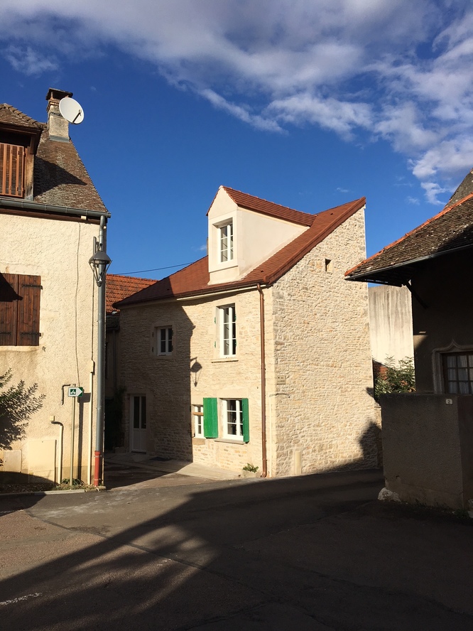 La maison après la rénovation de la façade