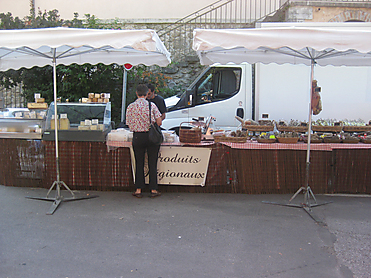 Stand s%c3%a9bastien
